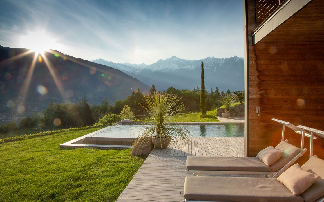 Luxus Chalet Südtirol / Meran Lodge/ Ferienhaus mit Pool